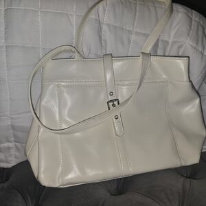 Chic Cream Shoulder Bag